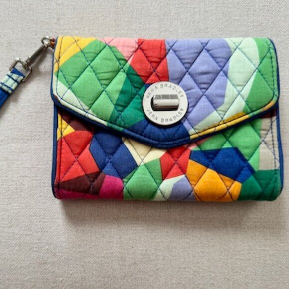 Genuine Vera Bradley POP ART Geometric Your Turn Lock Smartphone Wristlet Wallet - Picture 1 of 3